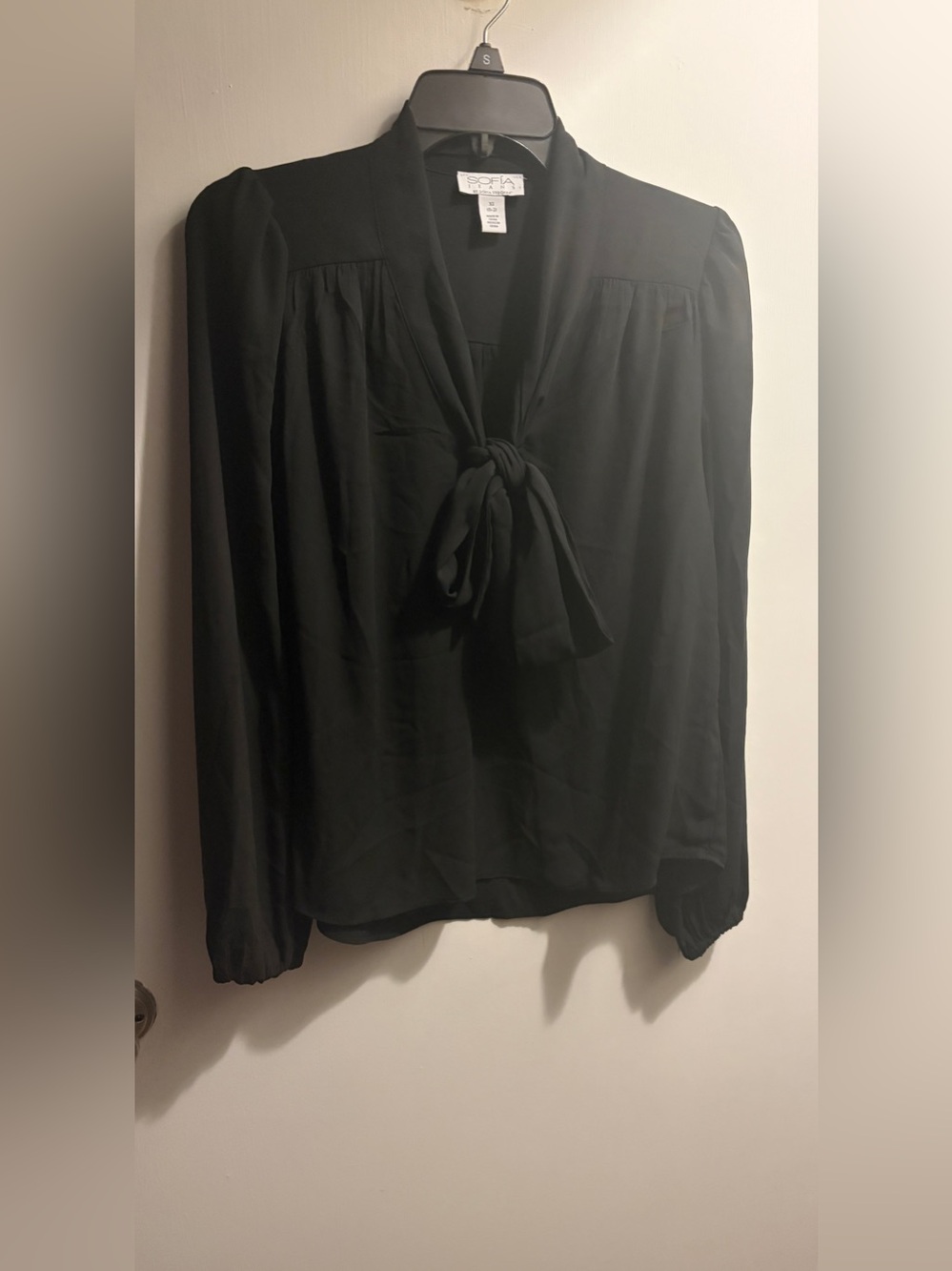 Sofia Vergara Black Tie Long Sleeve Blouse